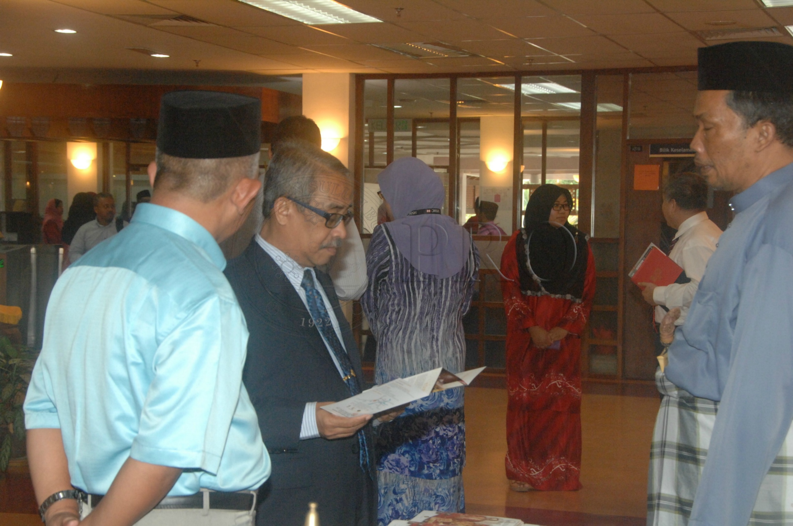 PRO 14 33 WACANA FBA 0025